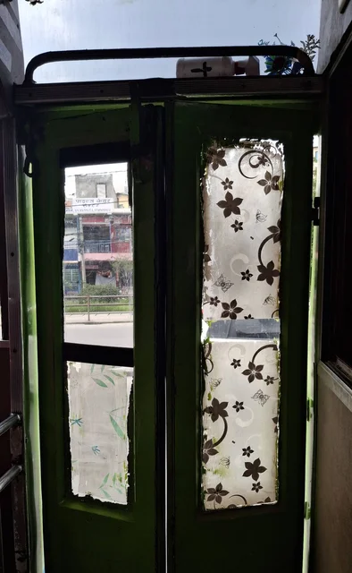 doors-publicbus